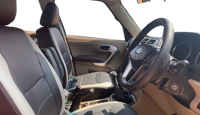 2017 Mahindra TUV300 T8, Diesel, Manual, 65,765 km, Right Side Front Door Cabin