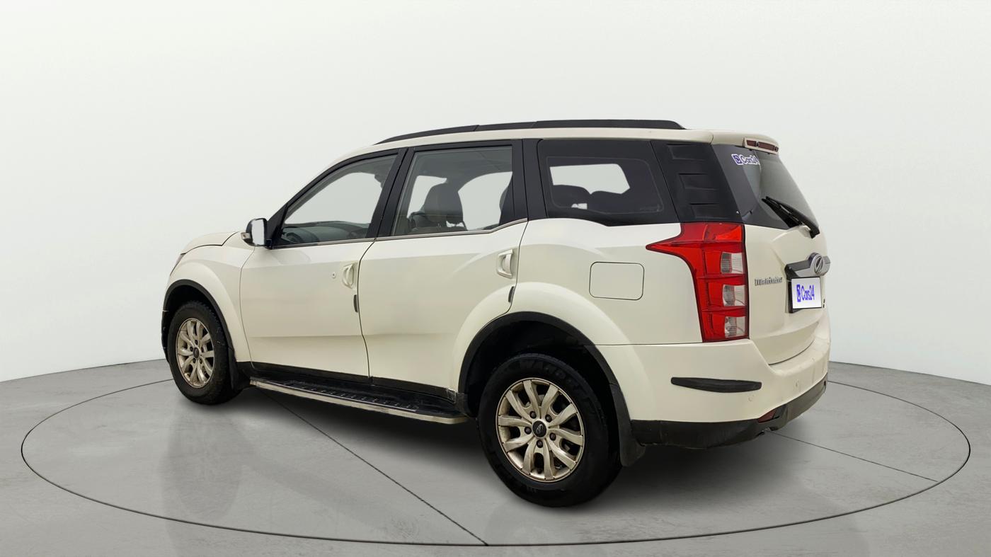 2016 Mahindra XUV500 W10 AT, Diesel, Automatic, 1,22,669 km, Left Back Diagonal
