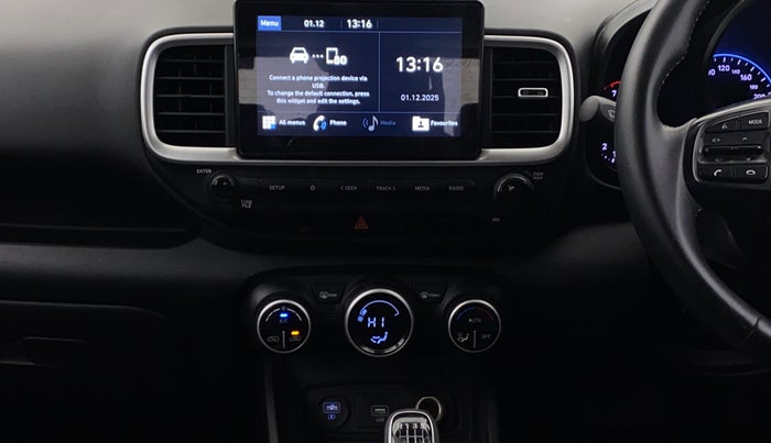 2019 Hyundai VENUE SX 1.0 TURBO, Petrol, Manual, 68,304 km, Air Conditioner