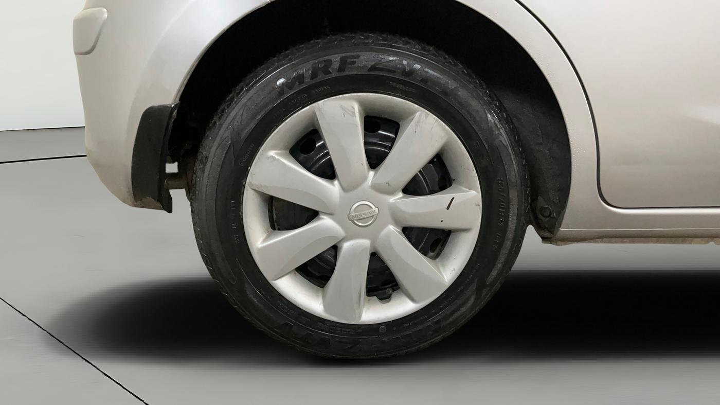 2015 Nissan Micra Active XV, CNG, Manual, 40,138 km, Right Rear Wheel
