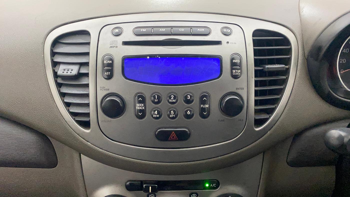 2016 Hyundai i10 SPORTZ 1.1, Petrol, Manual, 73,713 km, Air Conditioner