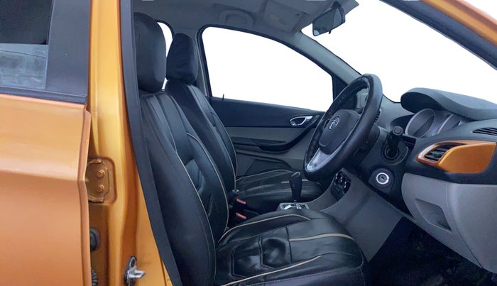 2017 Tata Tiago XZA PETROL, Petrol, Automatic, 67,674 km, Right Side Front Door Cabin