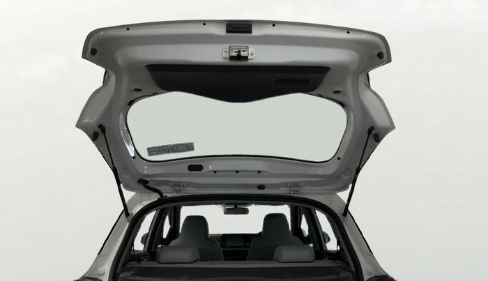 2024 Hyundai GRAND I10 NIOS SPORTZ 1.2 KAPPA VTVT, Petrol, Manual, 4,586 km, Boot Door Open