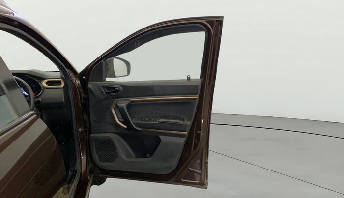 2022 Renault Kiger RXT AMT, Petrol, Automatic, 37,820 km, RHS Front Door