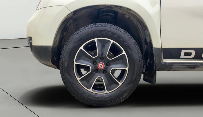 2017 Renault Duster RXS CVT, Petrol, Automatic, 61,503 km, Left Front Wheel