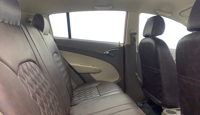 2013 Chevrolet Sail UVA 1.3 LS, Diesel, Manual, 85,778 km, Right Side Rear Door Cabin