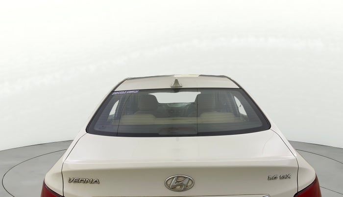 2016 Hyundai Verna 1.6 VTVT SX AT, Petrol, Automatic, 47,416 km, Rear Windshield