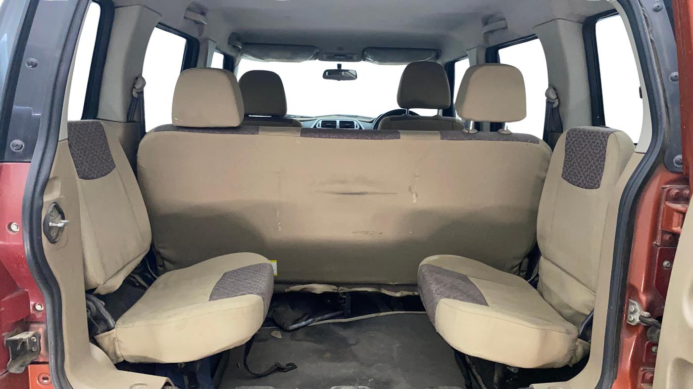 2016 Mahindra TUV300 T8, Diesel, Manual, 76,139 km, Third Seat Row ( optional )
