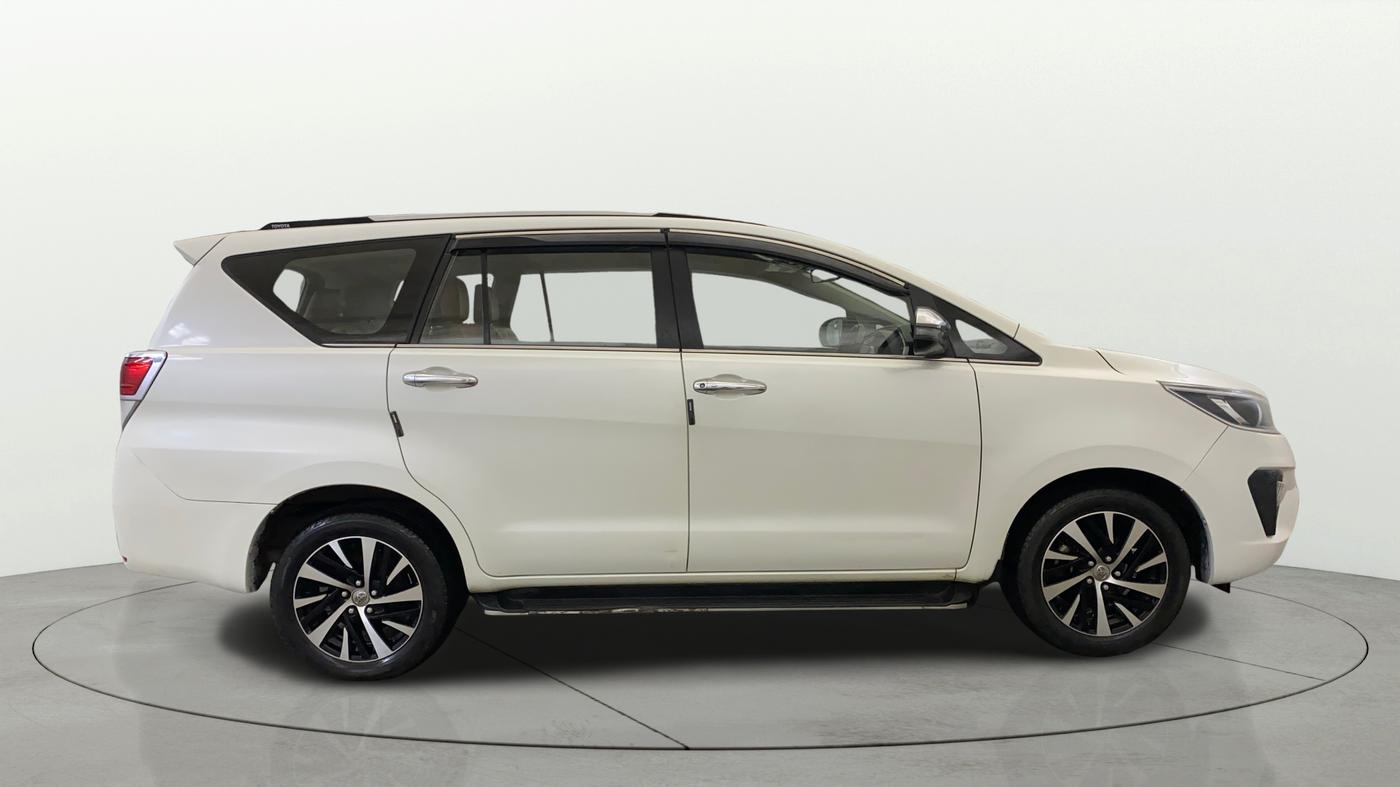 2022 Toyota Innova Crysta 2.7 ZX AT 7 STR, Petrol, Automatic, 55,536 km, Right Side View