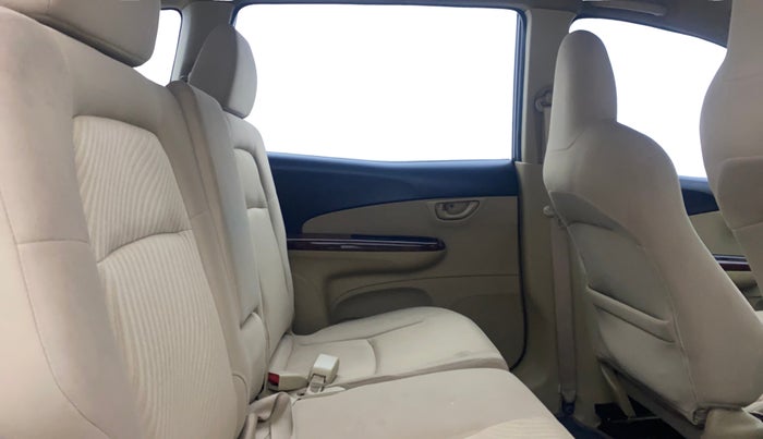 2015 Honda Mobilio 1.5L I-VTEC V, Petrol, Manual, 68,532 km, Right Side Rear Door Cabin