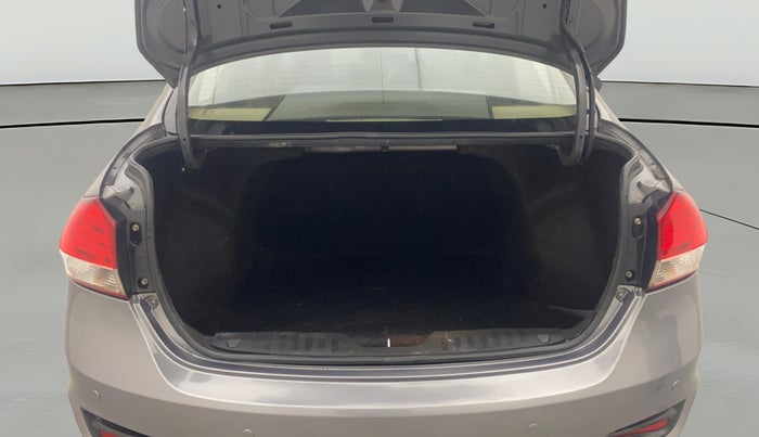 2017 Maruti Ciaz ZXI+, Petrol, Manual, 75,373 km, Boot Open Zoomed View