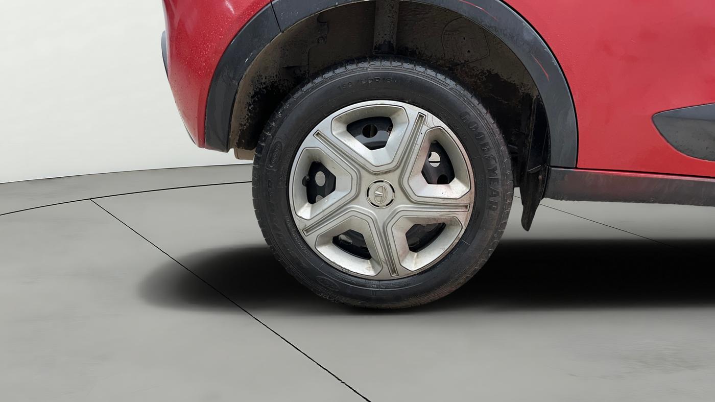 2019 Tata NEXON XM PETROL, Petrol, Manual, 75,245 km, Right Rear Wheel