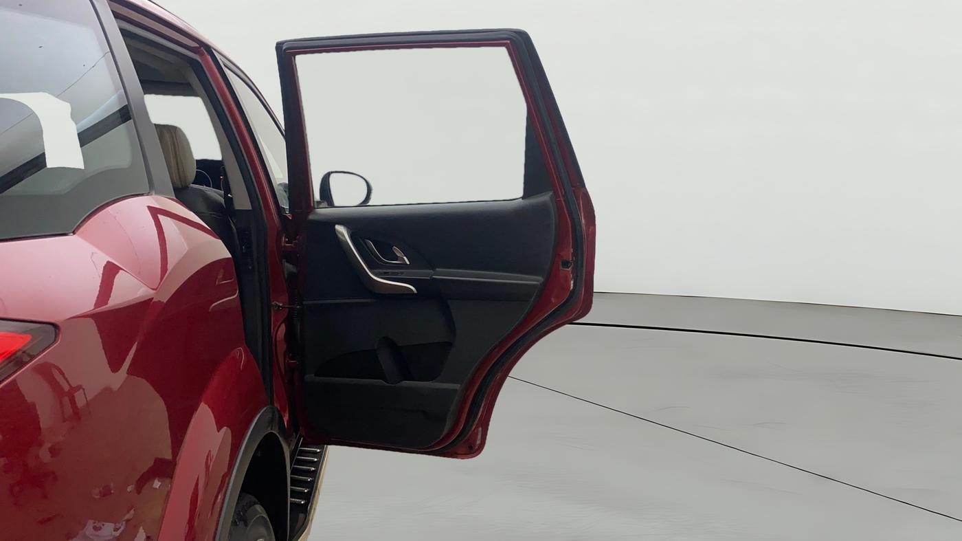 2019 Mahindra XUV500 W9 AT, Diesel, Automatic, 61,586 km, RHS Rear Door