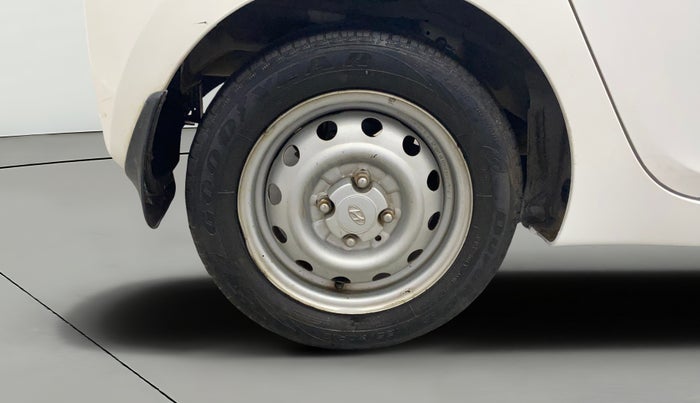 2018 Hyundai Eon ERA +, Petrol, Manual, 37,944 km, Right Rear Wheel