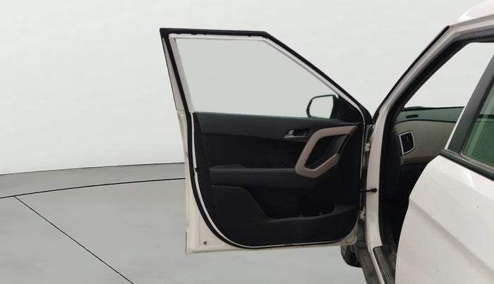 2017 Hyundai Creta SX PLUS 1.6 PETROL, Petrol, Manual, 45,389 km, LHS Front Door