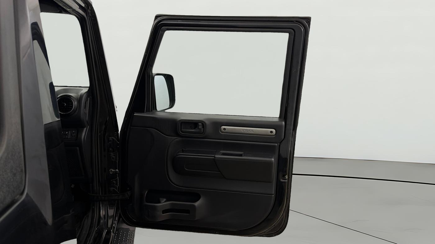 2021 Mahindra Thar LX PETROL HT 4WD AT, Petrol, Automatic, 36,568 km, RHS Front Door