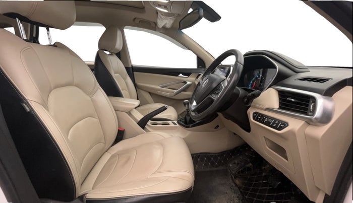 2021 MG HECTOR SHARP 2.0 DIESEL, Diesel, Manual, 95,736 km, Right Side Front Door Cabin