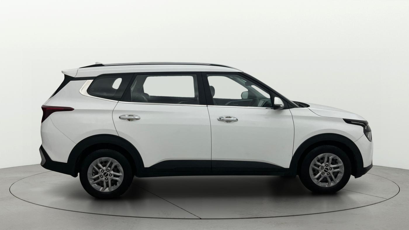 2022 KIA CARENS PRESTIGE PLUS 1.5 DIESEL 7 STR, Diesel, Manual, 83,129 km, Right Side View
