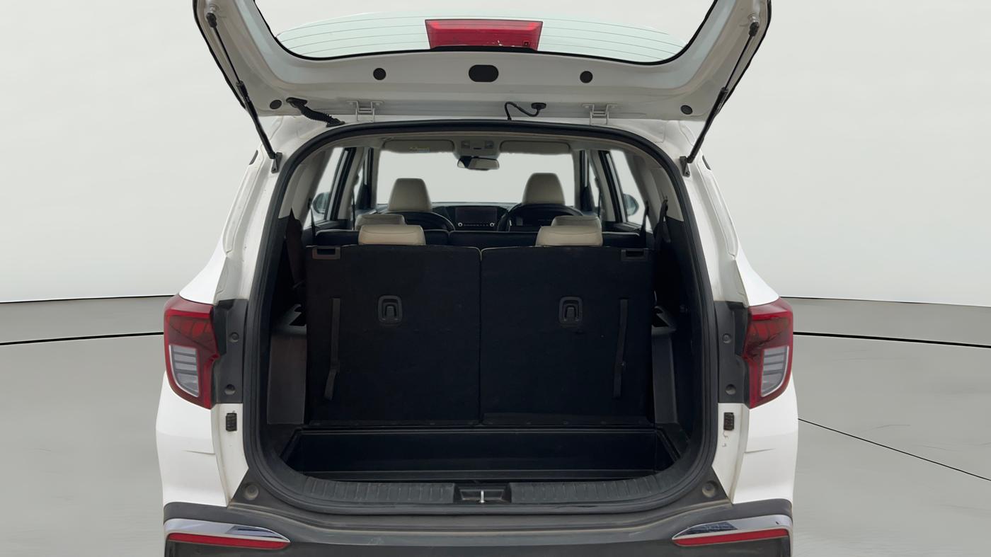 2023 KIA CARENS LUXURY PLUS 1.5 DIESEL AT 7 STR, Diesel, Automatic, 47,522 km, Boot Open Zoomed View