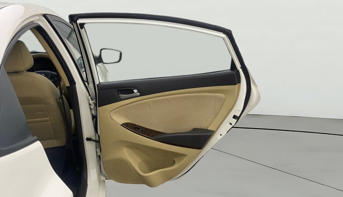 2016 Hyundai Verna 1.6 VTVT SX, Petrol, Manual, 82,845 km, RHS Rear Door