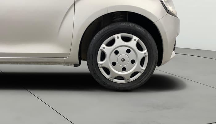 2017 Maruti IGNIS DELTA 1.2 AMT, Petrol, Automatic, 80,848 km, Right Front Wheel