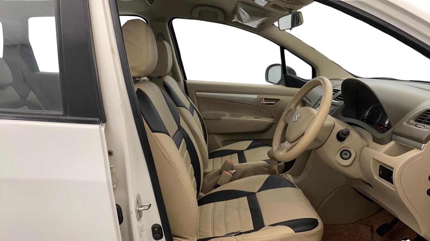 2015 Maruti Ertiga VDI ABS, Diesel, Manual, 99,532 km, Right Side Front Door Cabin