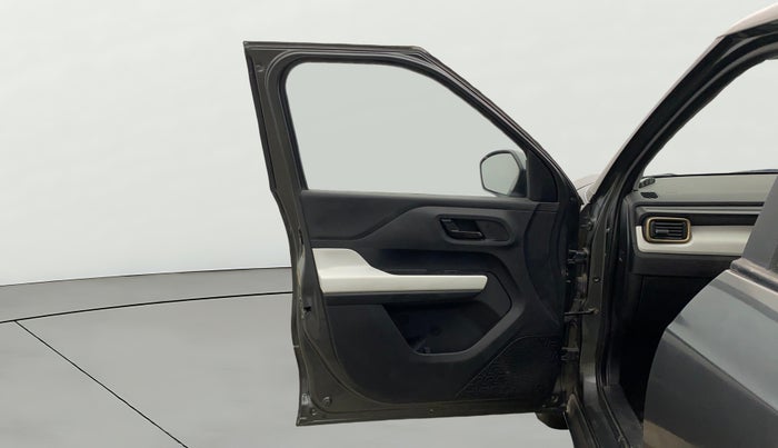 2023 Tata PUNCH ACCOMPLISHED DAZZLE SUNROOF CNG MT, CNG, Manual, 16,592 km, LHS Front Door