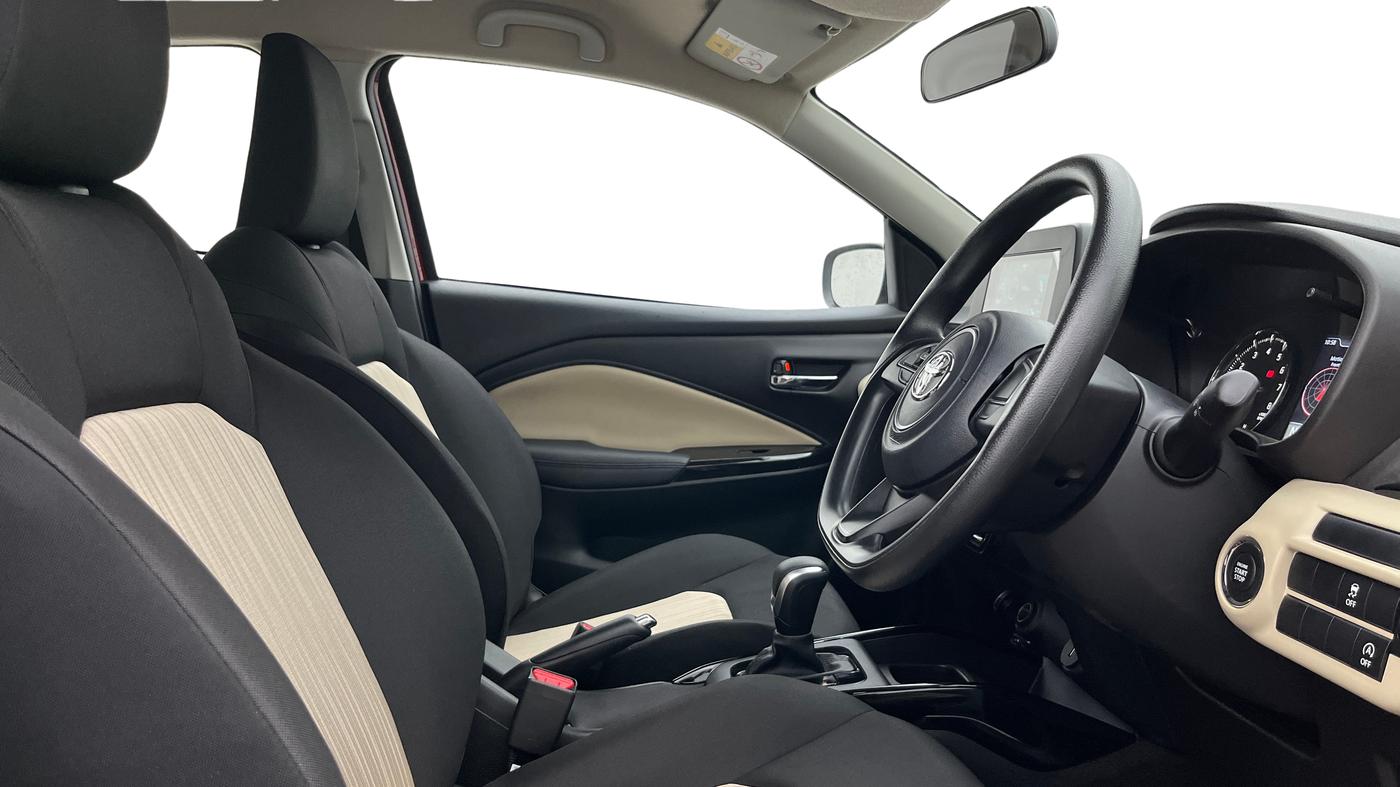 2025 Toyota Glanza G AMT, Petrol, Automatic, 3,519 km, Right Side Front Door Cabin