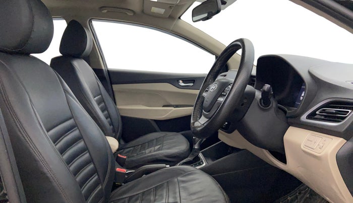 2021 Hyundai Verna SX 1.5 VTVT IVT, Petrol, Automatic, 26,297 km, Right Side Front Door Cabin