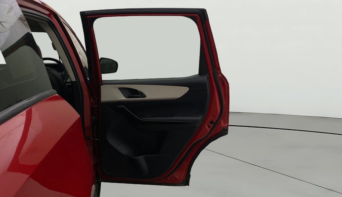 2022 Mahindra XUV700 AX 5 D MT 7 STR, Diesel, Manual, 59,650 km, RHS Rear Door