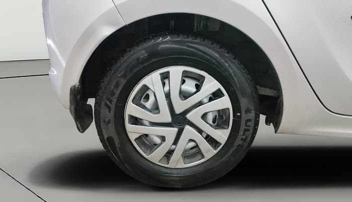 2016 Tata Tiago XE PETROL, CNG, Manual, 1,03,129 km, Right Rear Wheel