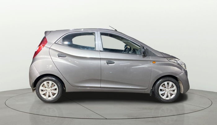 2013 Hyundai Eon MAGNA +, Petrol, Manual, 14,064 km, Right Side View