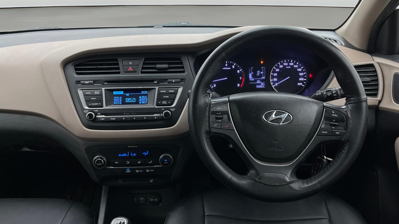 2015 Hyundai Elite i20 SPORTZ 1.2, Petrol, Manual, 90,062 km, Steering Wheel Close Up
