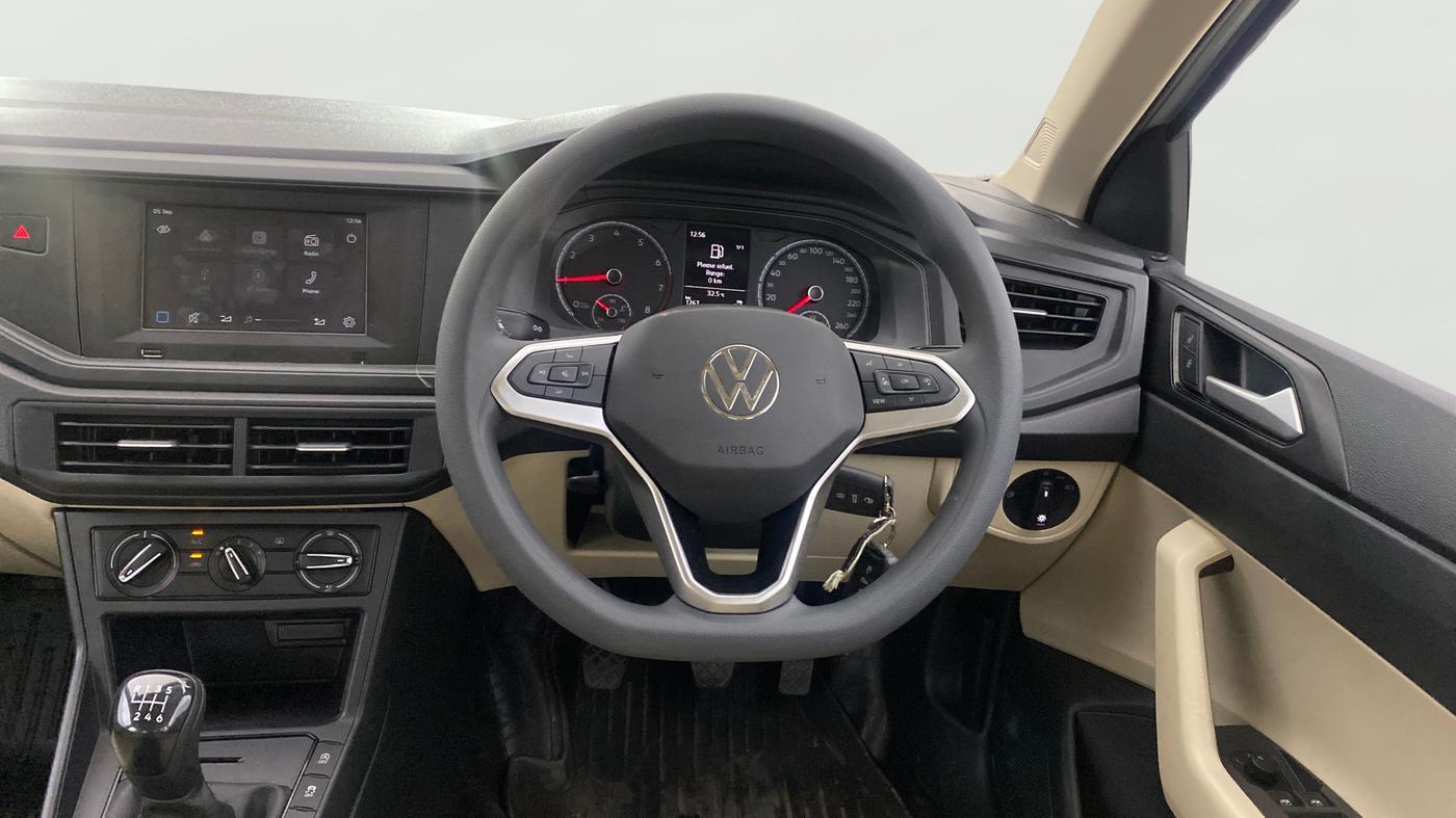 2025 Volkswagen VIRTUS COMFORTLINE TSI 1.0 MT, Petrol, Manual, 1,767 km, Steering Wheel Close Up