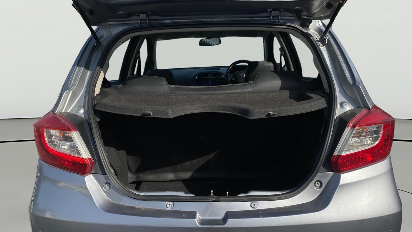 2018 Tata Tiago XZ PETROL, Petrol, Manual, 57,417 km, Boot Open Zoomed View