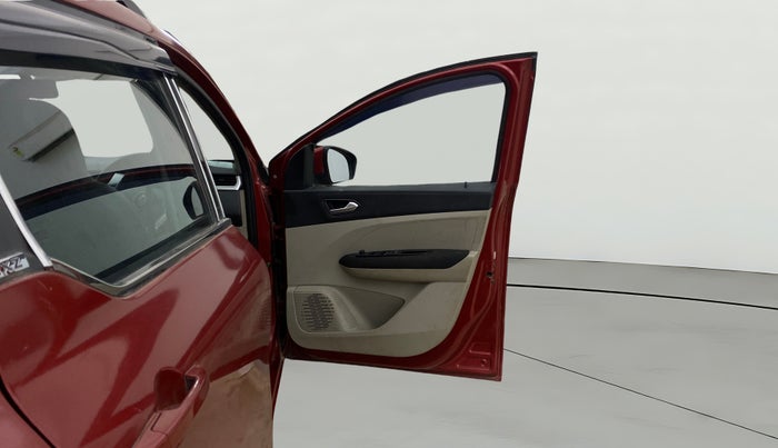 2019 Renault TRIBER RXZ, Petrol, Manual, 55,476 km, RHS Front Door