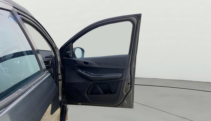 2022 Tata TIAGO NRG XZ MT, Petrol, Manual, 56,911 km, RHS Front Door