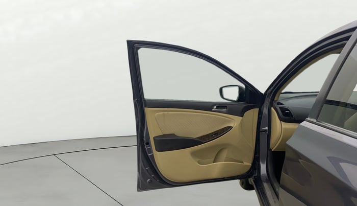 2016 Hyundai Verna 1.6 VTVT S, Petrol, Manual, 77,899 km, LHS Front Door