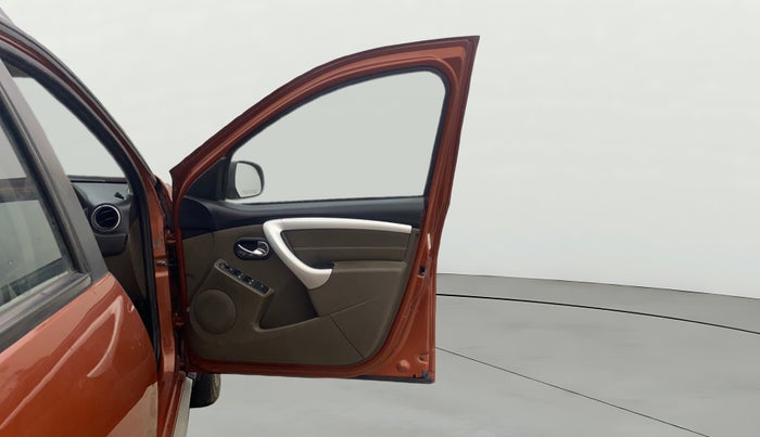 2018 Renault Duster 110 PS RXZ DIESEL, Diesel, Manual, 88,316 km, RHS Front Door