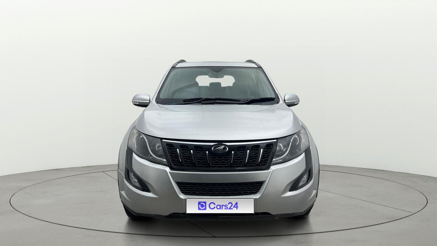 2017 Mahindra XUV500 W6, Diesel, Manual, 90,003 km, Front