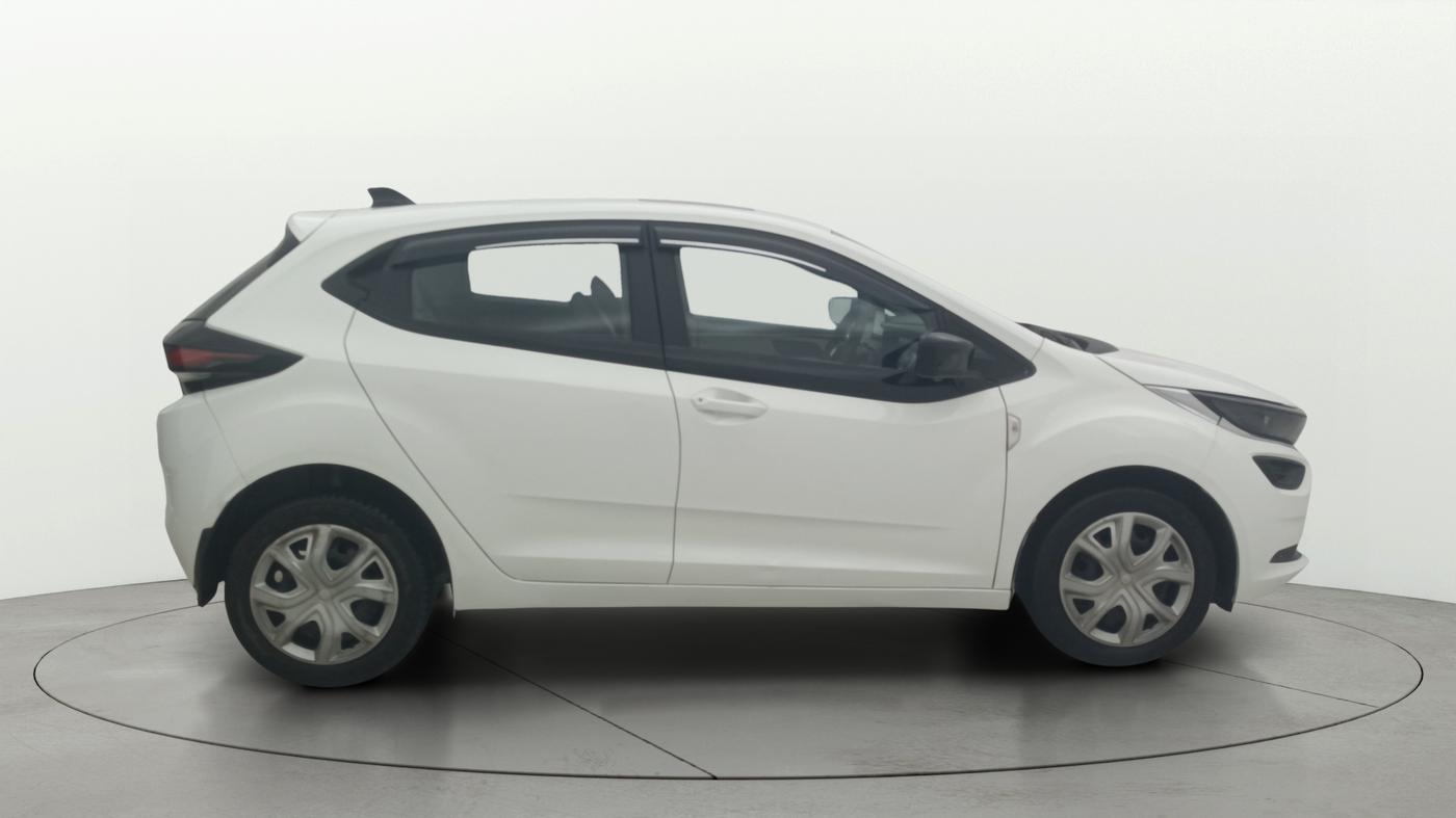 2024 Tata ALTROZ XM Plus (S) Diesel, Diesel, Manual, 45,880 km, Right Side View