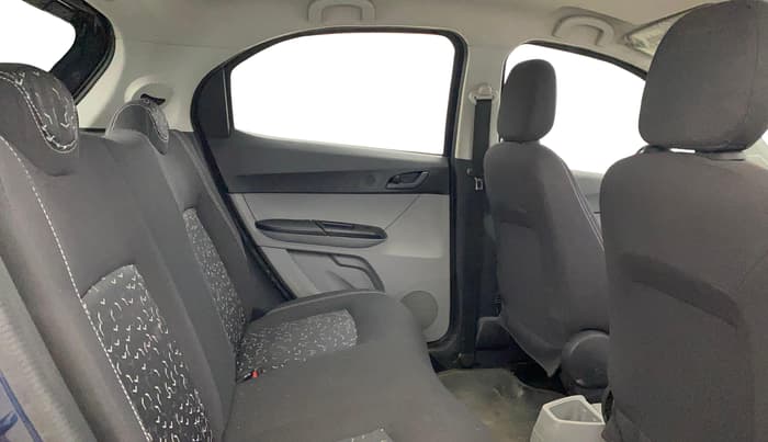 2022 Tata Tiago XT CNG, CNG, Manual, 84,710 km, Right Side Rear Door Cabin