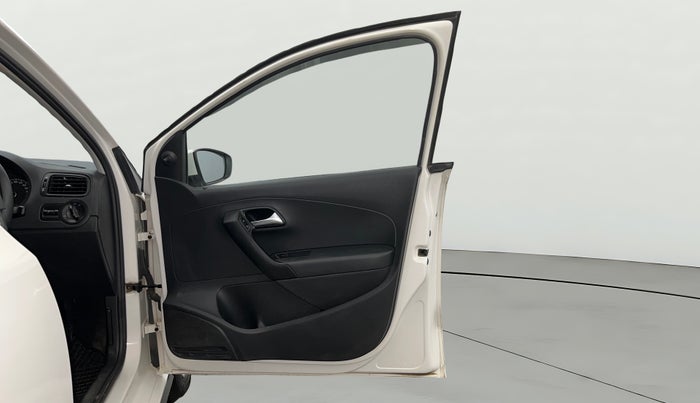 2020 Volkswagen Polo TRENDLINE 1.0L, Petrol, Manual, 66,518 km, RHS Front Door