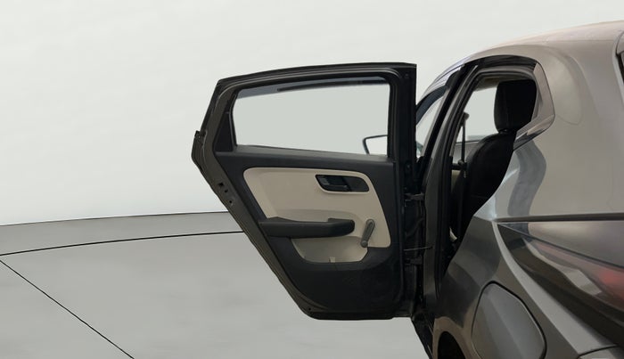 2022 Tata ALTROZ XE PETROL, Petrol, Manual, 26,076 km, LHS Rear Door