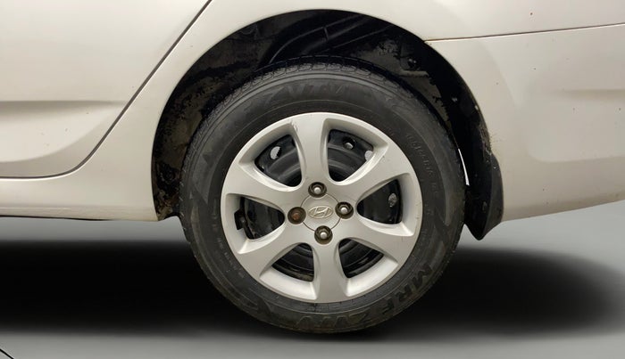 2014 Hyundai Verna FLUIDIC 1.4 CRDI, Diesel, Manual, 91,151 km, Left Rear Wheel