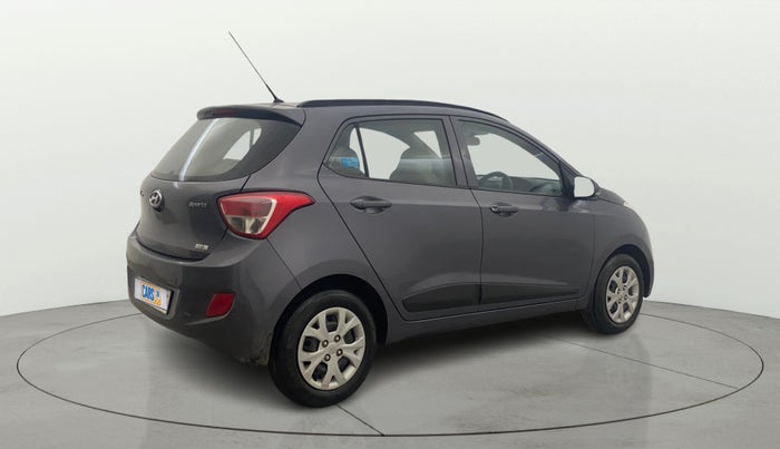 2016 Hyundai Grand i10 SPORTZ 1.2 KAPPA VTVT, Petrol, Manual, 25,890 km, Right Back Diagonal