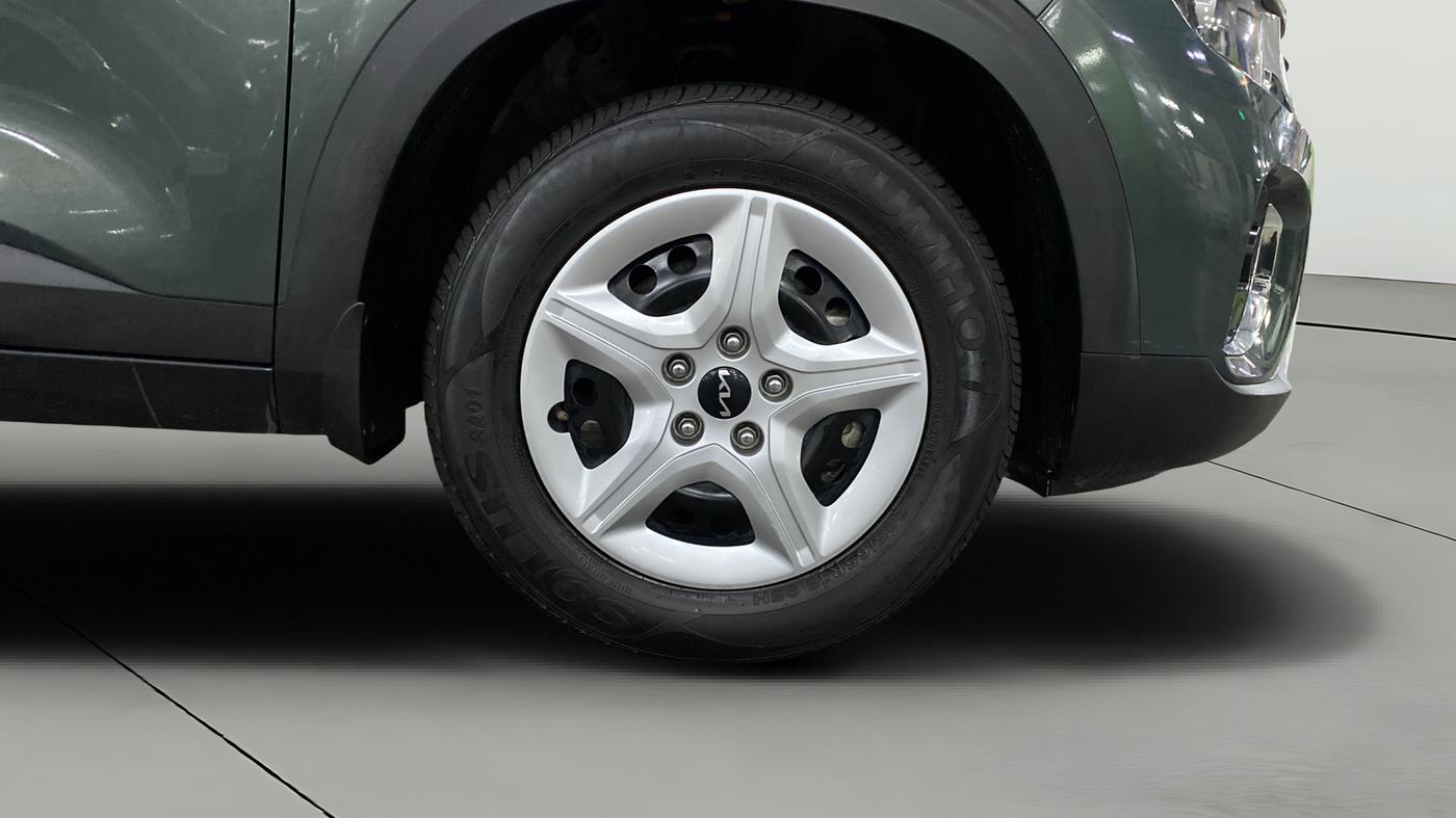 2023 KIA SELTOS  HTK 1.5 PETROL MT, Petrol, Manual, 15,174 km, Right Front Wheel