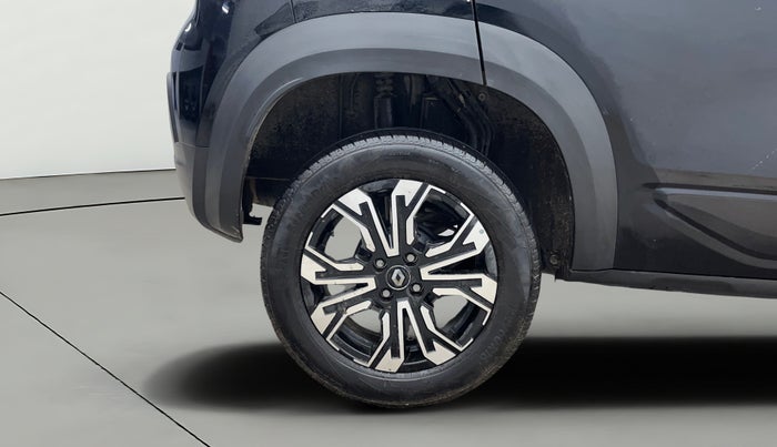 2024 Renault Kiger RXT (O) AMT, Petrol, Automatic, 8,350 km, Right Rear Wheel