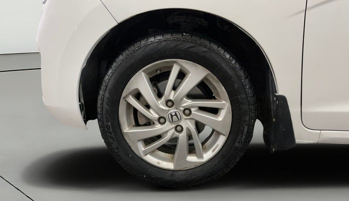 2016 Honda Jazz 1.2L I-VTEC V, Petrol, Manual, 1,14,972 km, Left Front Wheel