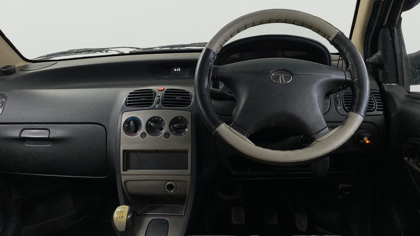 2017 Tata Indigo ECS GLS, CNG, Manual, 70,171 km, Steering Wheel Close Up